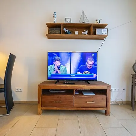 Seehafen 0 3 * Бюзум